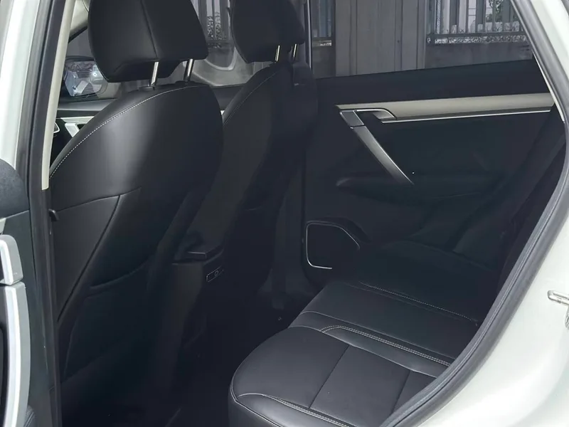 Geely Coolray 2024 1.5T DCT Longteng Edition interior photo 8