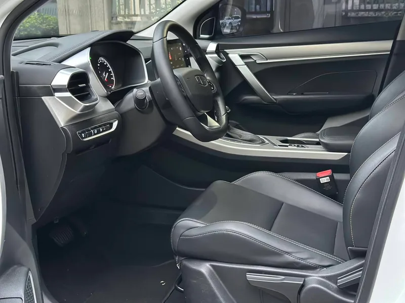 Geely Coolray 2024 1.5T DCT Longteng Edition interior photo 9