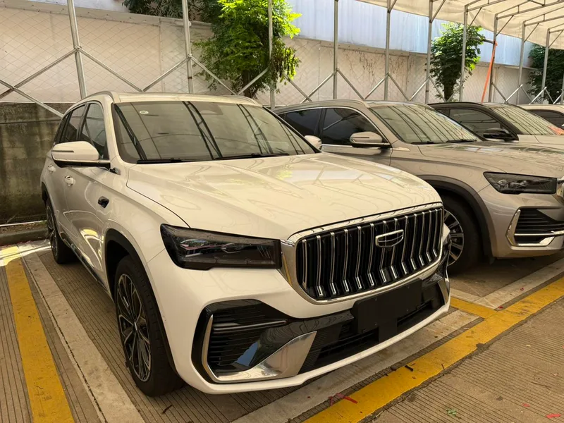 Geely Monjaro 2026 2.0TD High-power automatic four-wheel drive oriental obsidian full moon version exterior photo 3 Geely Monjaro 2026 2.0TD High-power automatic four-wheel drive oriental obsidian full moon version exterior photo 3