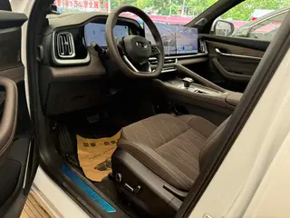 Geely Monjaro 2026 2.0TD High-power automatic four-wheel drive oriental obsidian full moon version exterior photo 4 Geely Monjaro 2026 2.0TD High-power automatic four-wheel drive oriental obsidian full moon version exterior photo 4