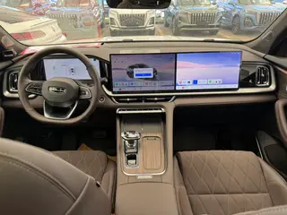 Geely Monjaro 2026 2.0TD High-power automatic four-wheel drive oriental obsidian full moon version interior photo 8 Geely Monjaro 2026 2.0TD High-power automatic four-wheel drive oriental obsidian full moon version interior photo 8