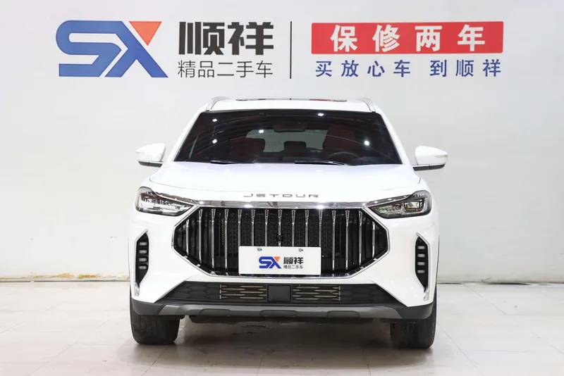 Jetour X70 PLUS 2023 2.0T DCT Strong person MAX 7 seat exterior photo 2 Jetour X70 PLUS 2023 2.0T DCT Strong person MAX 7 seat exterior photo 2