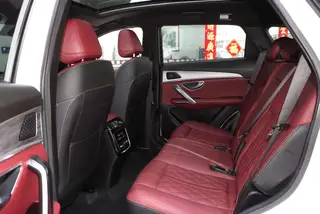 Jetour X70 PLUS 2023 2.0T DCT Strong person MAX 7 seat interior photo 11 Jetour X70 PLUS 2023 2.0T DCT Strong person MAX 7 seat interior photo 11