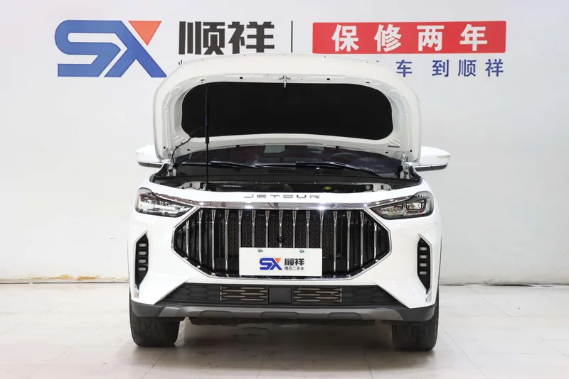 Jetour X70 PLUS 2023 2.0T DCT Strong person MAX 7 seat interior photo 18 Jetour X70 PLUS 2023 2.0T DCT Strong person MAX 7 seat interior photo 18