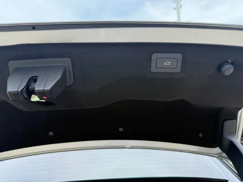 Chery Arrizo 8 PRO 2025 1.6T DCT Luxury type exterior photo 8 Chery Arrizo 8 PRO 2025 1.6T DCT Luxury type exterior photo 8