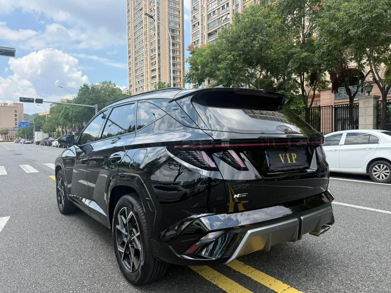 Hyundai Tucson 2025 Tucson L 1.5T GLX Versión de élite N-Line exterior foto 6 Hyundai Tucson 2025 Tucson L 1.5T GLX Versión de élite N-Line exterior foto 6