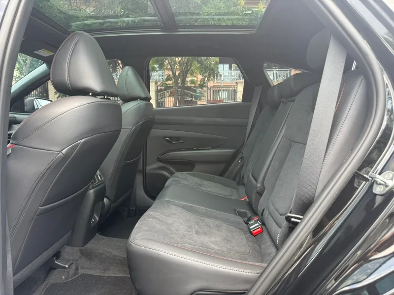 Hyundai Tucson 2025 Tucson L 1.5T GLX Versión de élite N-Line interior foto 14 Hyundai Tucson 2025 Tucson L 1.5T GLX Versión de élite N-Line interior foto 14