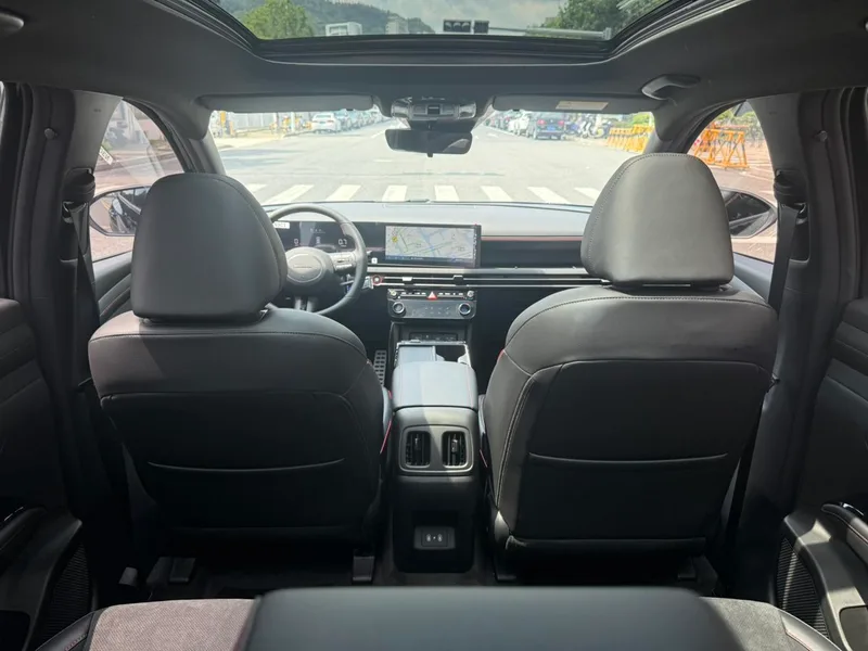 Hyundai Tucson 2025 Tucson L 1.5T GLX Versión de élite N-Line interior foto 16 Hyundai Tucson 2025 Tucson L 1.5T GLX Versión de élite N-Line interior foto 16