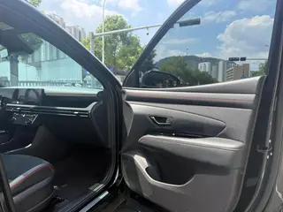 Hyundai Tucson 2025 Tucson L 1.5T GLX Versión de élite N-Line interior foto 18 Hyundai Tucson 2025 Tucson L 1.5T GLX Versión de élite N-Line interior foto 18