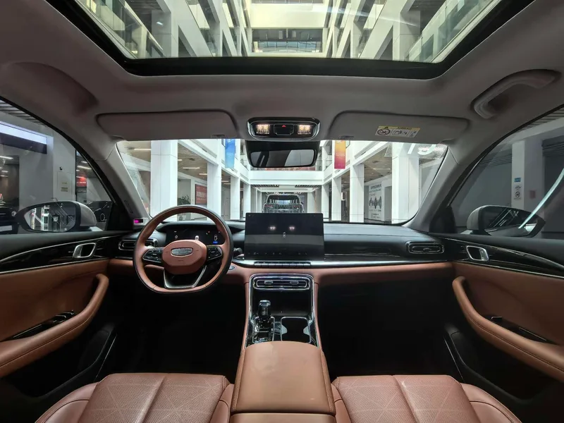 Geely Emgrand 2026 5.ª generación 1.5T DCT Modelo insignia interior foto 12 Geely Emgrand 2026 5.ª generación 1.5T DCT Modelo insignia interior foto 12