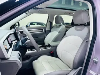 Geely ICON 2026 1.5TD Chocolate alcohol version interior photo 10 Geely ICON 2026 1.5TD Chocolate alcohol version interior photo 10