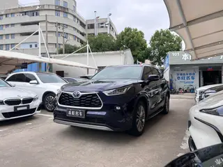 Toyota Highlander 2022 Double moteur 2.5L Version distinguée à quatre roues motrices 7 Siège