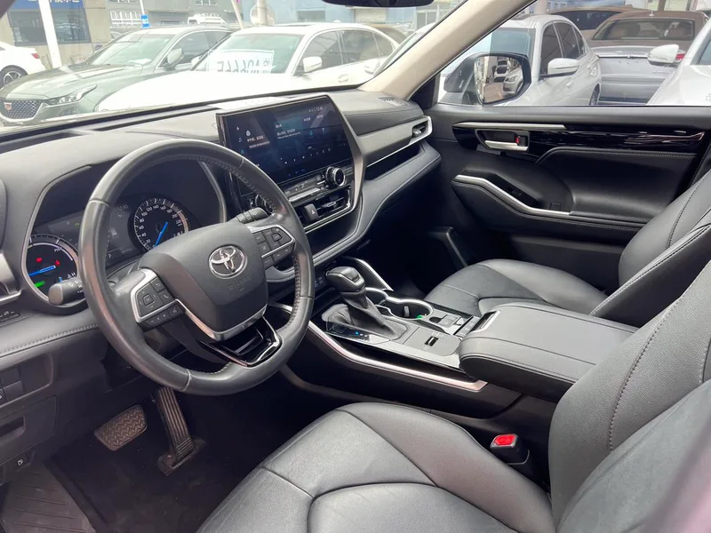 Toyota Highlander 2022 Dual Power 2.5L Four-wheel drive Premium Edition 7 seat exterior photo 4 Toyota Highlander 2022 Dual Power 2.5L Four-wheel drive Premium Edition 7 seat exterior photo 4