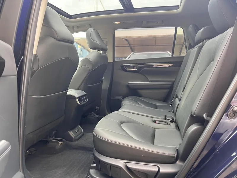 Toyota Highlander 2022 Dual Power 2.5L Four-wheel drive Premium Edition 7 seat exterior photo 6 Toyota Highlander 2022 Dual Power 2.5L Four-wheel drive Premium Edition 7 seat exterior photo 6