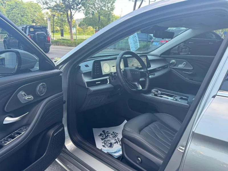 Chery Arrizo 8 2025 1.6TGDI DCT wisdom interior photo 12 Chery Arrizo 8 2025 1.6TGDI DCT wisdom interior photo 12