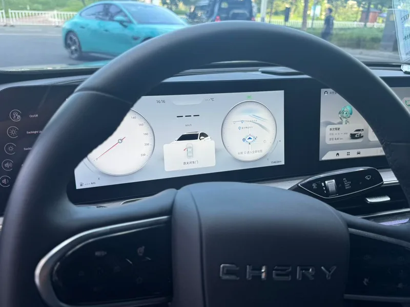 Chery Arrizo 8 2025 1.6TGDI DCT wisdom interior photo 16 Chery Arrizo 8 2025 1.6TGDI DCT wisdom interior photo 16