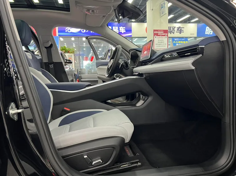 Geely Preface 2020 2.0T Flagship exterior photo 7 Geely Preface 2020 2.0T Flagship exterior photo 7