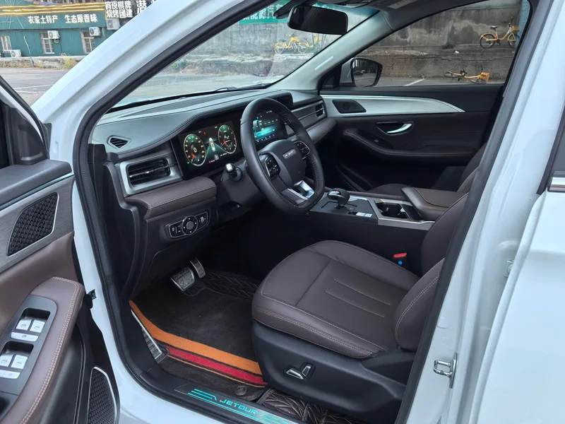 Jetour X90 PLUS 2023 Restyling 1.6TD DCT Villa interior photo 12 Jetour X90 PLUS 2023 Restyling 1.6TD DCT Villa interior photo 12