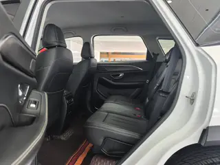 Jetour X90 2022 Zilong 2.0T DCT Huwei Edition 5 seat interior photo 10 Jetour X90 2022 Zilong 2.0T DCT Huwei Edition 5 seat interior photo 10
