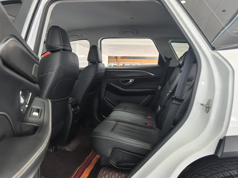 Jetour X90 2022 Zilong 2.0T DCT Huwei Edition 5 seat interior photo 10 Jetour X90 2022 Zilong 2.0T DCT Huwei Edition 5 seat interior photo 10