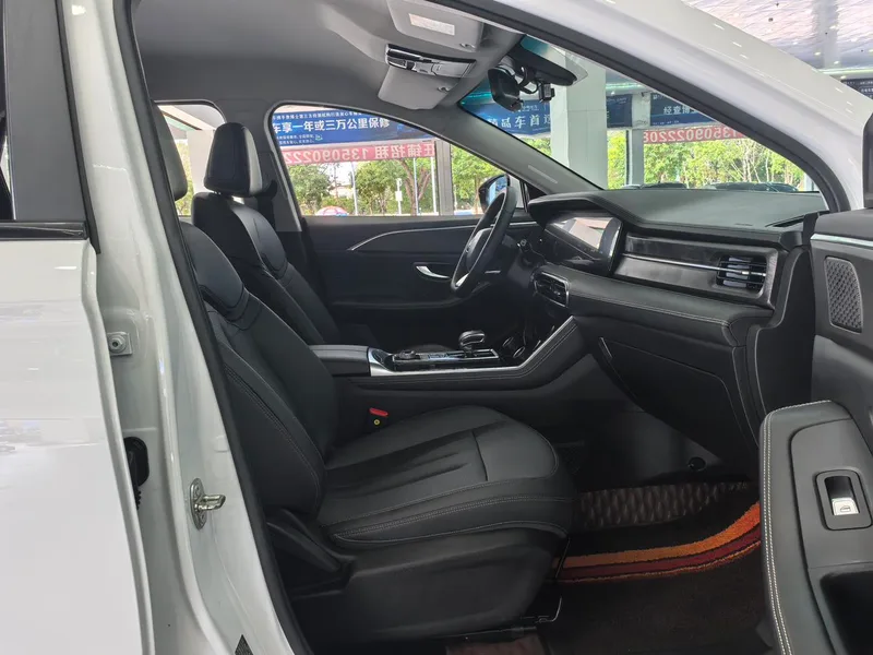 Jetour X90 2022 Zilong 2.0T DCT Huwei Edition 5 seat interior photo 12 Jetour X90 2022 Zilong 2.0T DCT Huwei Edition 5 seat interior photo 12