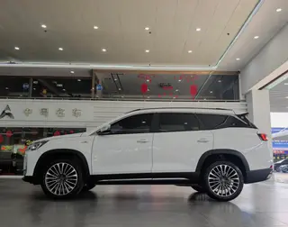 Jetour X90 2022 Zilong 2.0T DCT Huwei Edition 5 seat interior photo 16 Jetour X90 2022 Zilong 2.0T DCT Huwei Edition 5 seat interior photo 16