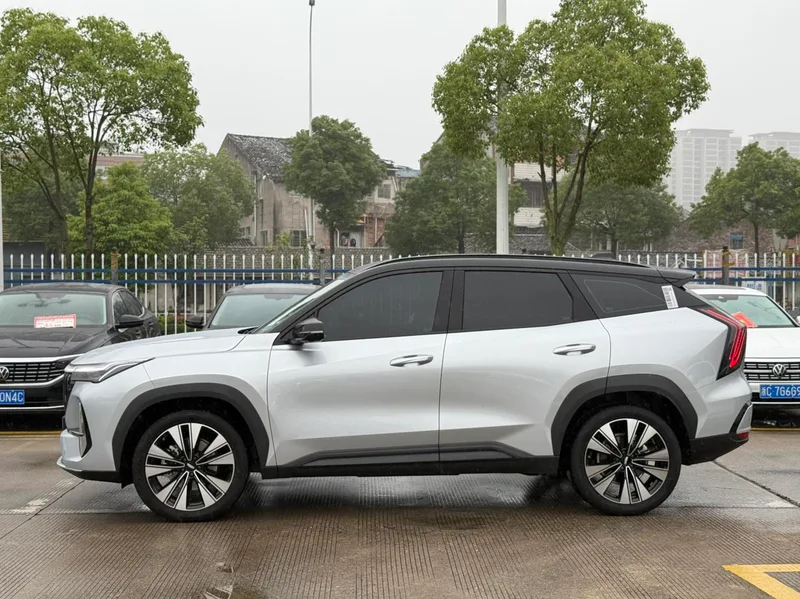 Geely Boyue L 2025 Fourth generation 1.5TD DCT Brocade beauty exterior photo 4 Geely Boyue L 2025 Fourth generation 1.5TD DCT Brocade beauty exterior photo 4