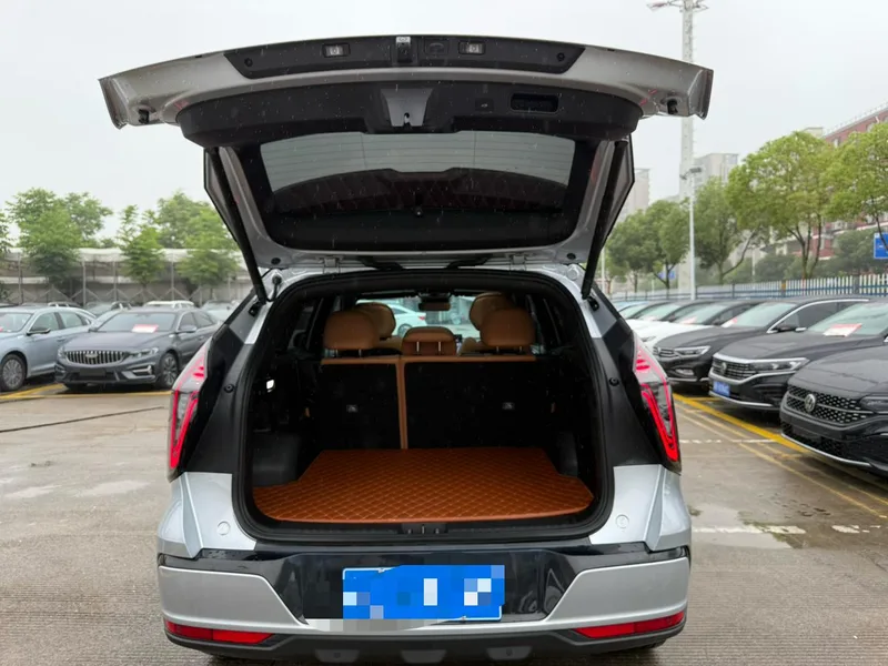Geely Boyue L 2025 Fourth generation 1.5TD DCT Brocade beauty exterior photo 8 Geely Boyue L 2025 Fourth generation 1.5TD DCT Brocade beauty exterior photo 8