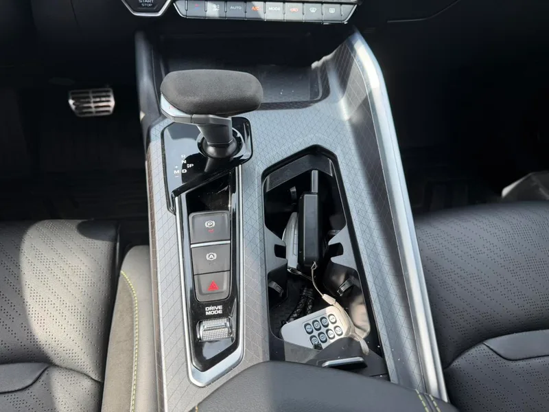 Geely Preface 2023 2.0T Edición espacio-tiempo interior foto 7 Geely Preface 2023 2.0T Edición espacio-tiempo interior foto 7