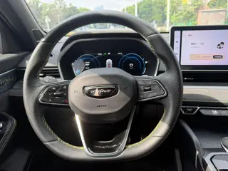 Geely Preface 2023 2.0T Edición espacio-tiempo interior foto 8 Geely Preface 2023 2.0T Edición espacio-tiempo interior foto 8