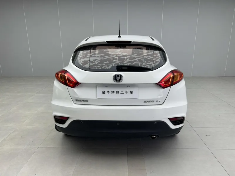 Changan Eado XT 2013 1.6L Tipo genial automático País IV exterior foto 5 Changan Eado XT 2013 1.6L Tipo genial automático País IV exterior foto 5