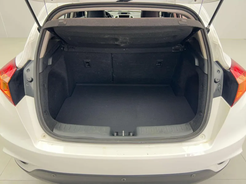 Changan Eado XT 2013 1.6L Tipo genial automático País IV interior foto 6 Changan Eado XT 2013 1.6L Tipo genial automático País IV interior foto 6