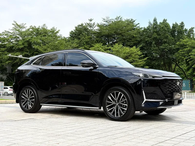Changan UNI-K 2024 2.0T Pleasant Type exterior photo 3 Changan UNI-K 2024 2.0T Pleasant Type exterior photo 3