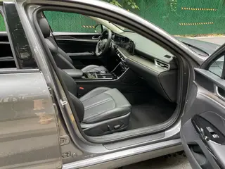 Kia K5 2021 380T GT-Line Versión renovada interior foto 17 Kia K5 2021 380T GT-Line Versión renovada interior foto 17