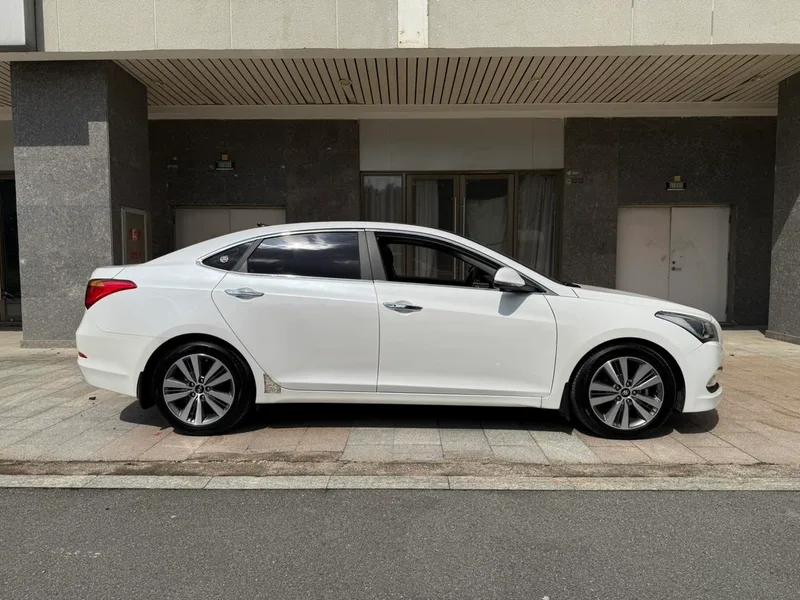 Hyundai Mistra 2016 1.8L automatic intelligent type GLS exterior photo 5 Hyundai Mistra 2016 1.8L automatic intelligent type GLS exterior photo 5