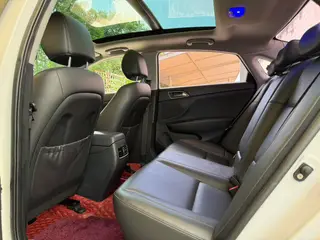 Hyundai Mistra 2016 1.8L automatic intelligent type GLS interior photo 10 Hyundai Mistra 2016 1.8L automatic intelligent type GLS interior photo 10