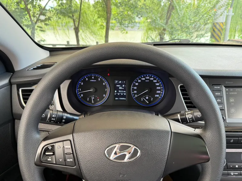 Hyundai Mistra 2016 1.8L automatic intelligent type GLS interior photo 14 Hyundai Mistra 2016 1.8L automatic intelligent type GLS interior photo 14