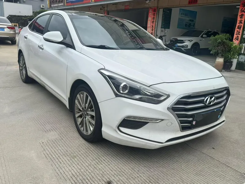 Hyundai Mistra 2017 1.8L Tipo inteligente automático GLS País V exterior foto 3 Hyundai Mistra 2017 1.8L Tipo inteligente automático GLS País V exterior foto 3