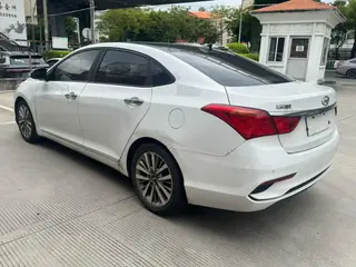 Hyundai Mistra 2017 1.8L Tipo inteligente automático GLS País V interior foto 9 Hyundai Mistra 2017 1.8L Tipo inteligente automático GLS País V interior foto 9