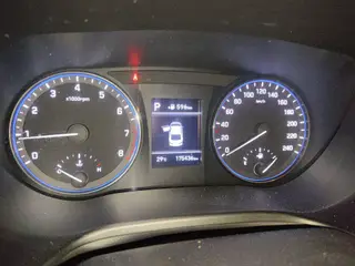 Hyundai Mistra 2017 1.8L Tipo inteligente automático GLS País V interior foto 10 Hyundai Mistra 2017 1.8L Tipo inteligente automático GLS País V interior foto 10