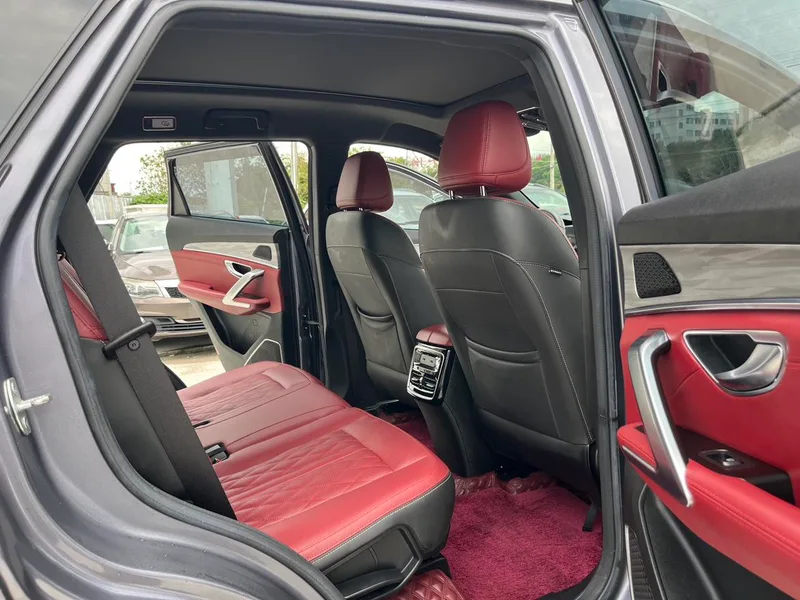 Jetour X70 PLUS 2023 1.6T DCT Fuerte 7 Asiento exterior foto 10 Jetour X70 PLUS 2023 1.6T DCT Fuerte 7 Asiento exterior foto 10