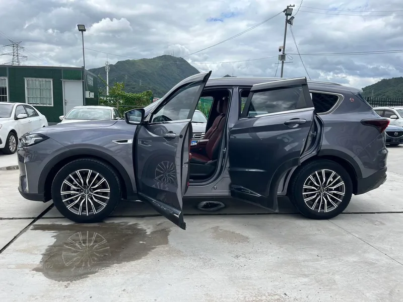 Jetour X70 PLUS 2023 1.6T DCT Fuerte 7 Asiento interior foto 17 Jetour X70 PLUS 2023 1.6T DCT Fuerte 7 Asiento interior foto 17