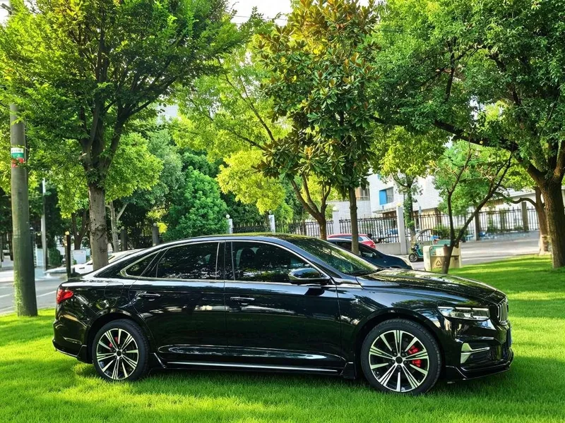 Geely Preface 2025 1.5T Oriental Yao Version Kunlun extérieur photo 3 Geely Preface 2025 1.5T Oriental Yao Version Kunlun extérieur photo 3