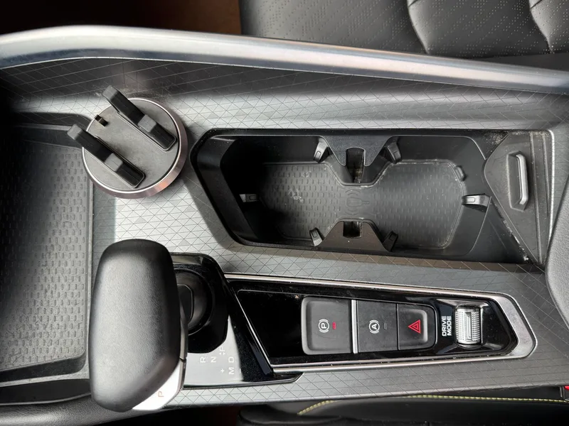 Geely Preface 2023 1.5T Version Fuake intérieur photo 17 Geely Preface 2023 1.5T Version Fuake intérieur photo 17