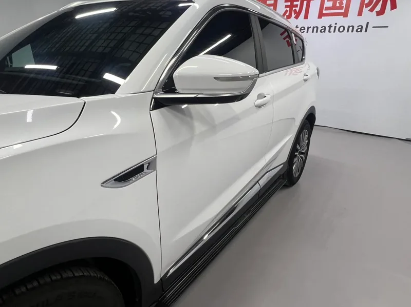 Jetour X70 PLUS 2023 1.5T DCT Храбрый PLUS 7 Кресло экстерьер фото 6 Jetour X70 PLUS 2023 1.5T DCT Храбрый PLUS 7 Кресло экстерьер фото 6