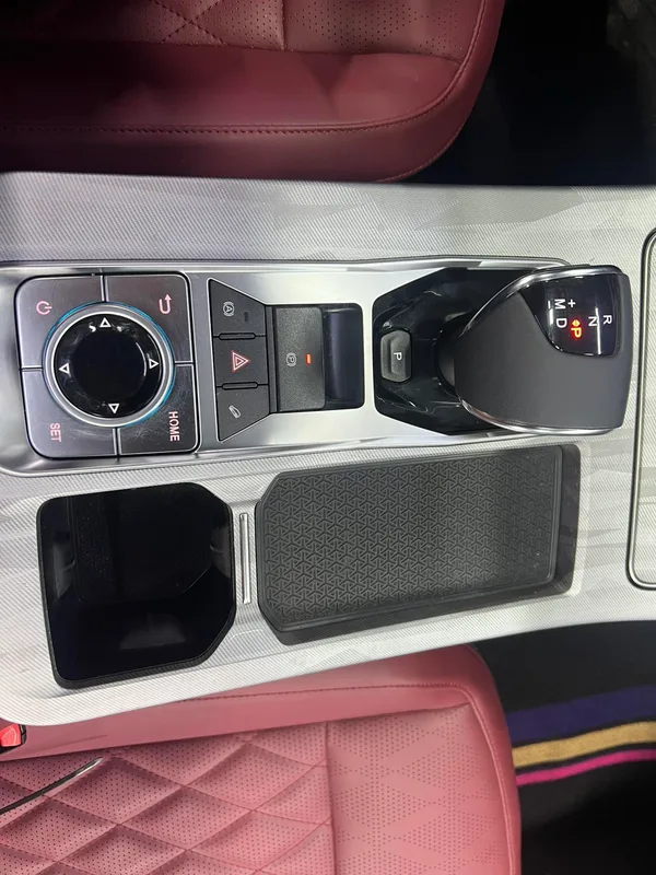 Jetour X70 PLUS 2023 1.5T DCT Храбрый PLUS 7 Кресло интерьер фото 18 Jetour X70 PLUS 2023 1.5T DCT Храбрый PLUS 7 Кресло интерьер фото 18