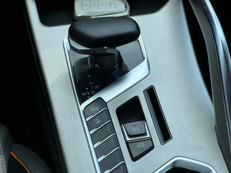 Geely Coolray 2023 Coolray COOL 1.5T DCT Champion Edition interior photo 17 Geely Coolray 2023 Coolray COOL 1.5T DCT Champion Edition interior photo 17