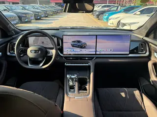 Geely Monjaro 2026 2.0TD Tracción automática en las cuatro ruedas de alta potencia Edición Oriental Yao Mochizuki interior foto 14 Geely Monjaro 2026 2.0TD Tracción automática en las cuatro ruedas de alta potencia Edición Oriental Yao Mochizuki interior foto 14