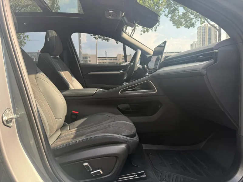 Geely Preface 2026 2.0T Oriental Yao Version Wangyue extérieur photo 6 Geely Preface 2026 2.0T Oriental Yao Version Wangyue extérieur photo 6