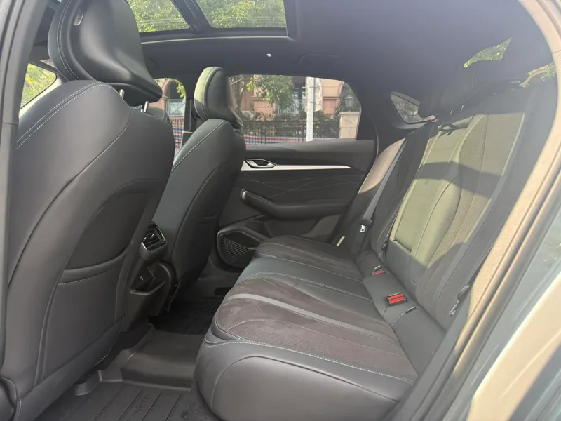 Geely Preface 2026 2.0T Oriental Yao Version Wangyue intérieur photo 18 Geely Preface 2026 2.0T Oriental Yao Version Wangyue intérieur photo 18